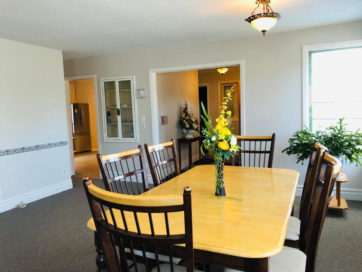 Downtown Whitehorse 2 Bedroom House Esterno foto