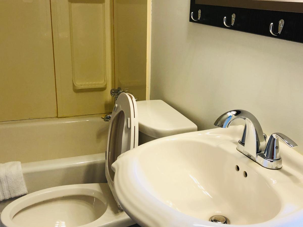 Downtown Whitehorse 2 Bedroom House Esterno foto